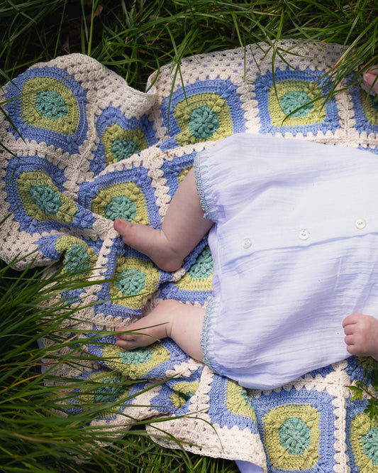 Granny Square Blanket - Frosted Meadow