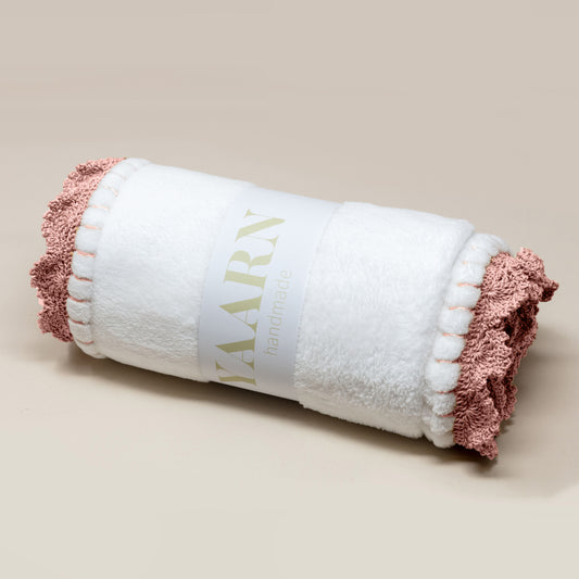 Fleece Blanket - White/Light Blush