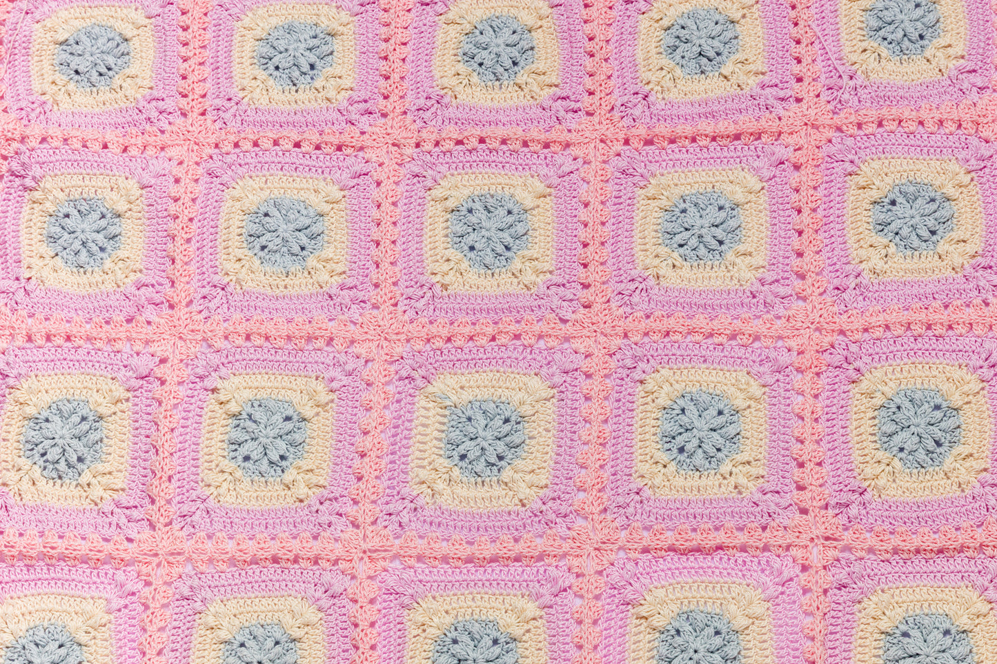 Granny Square Blanket - Candy Cloud