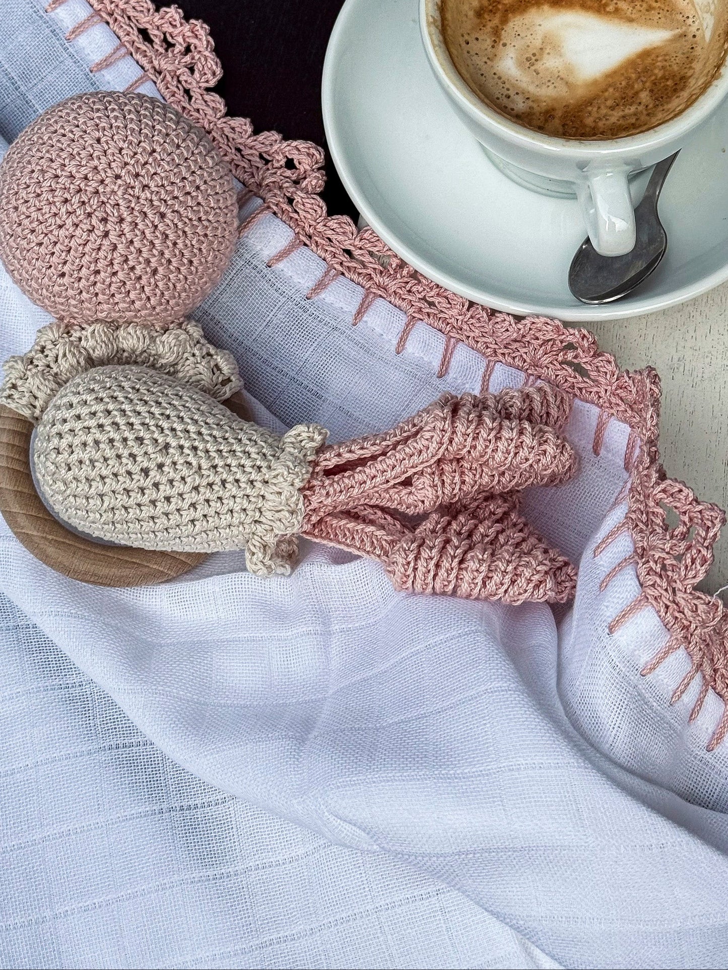 Muslin Swaddle with Wide Border - Light Blush