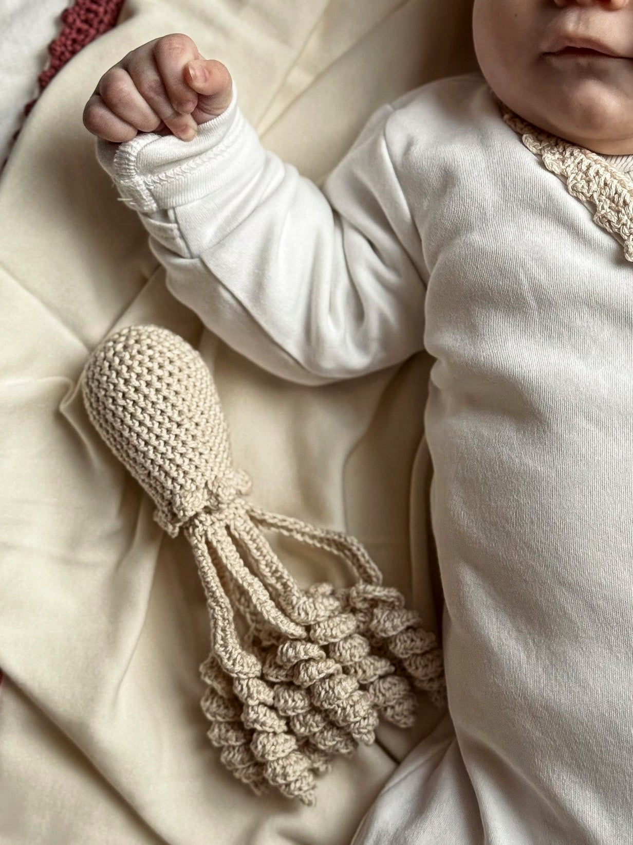 Octopus Rattle - Beige