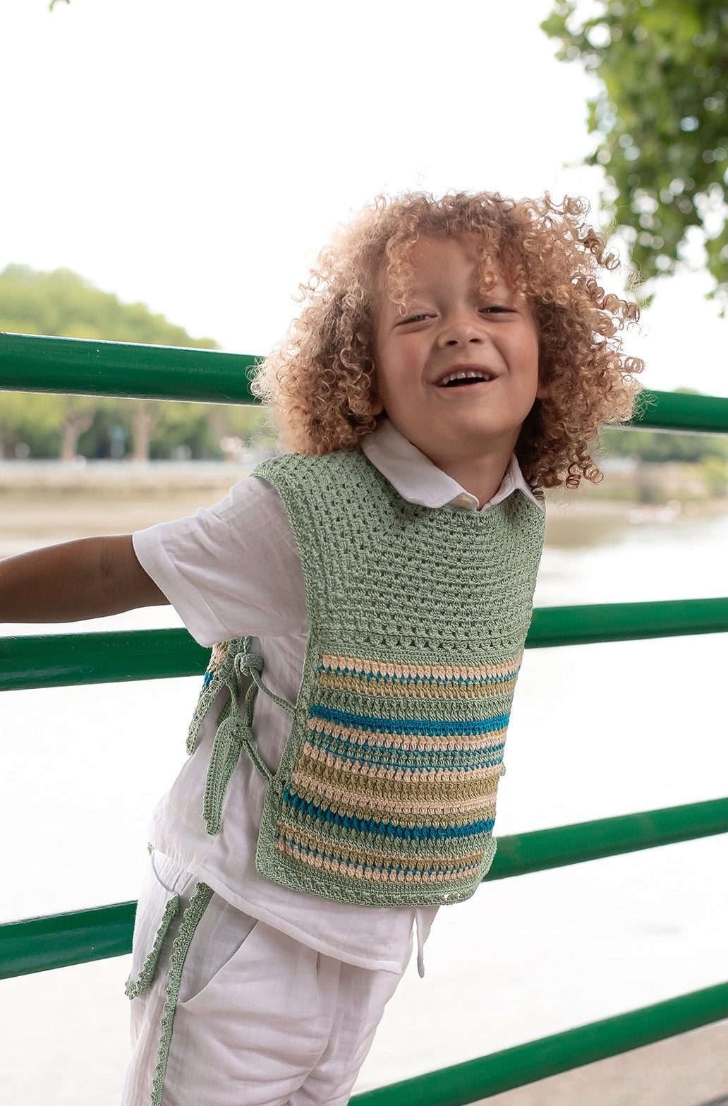 Vest ROWAN - Pastel Sea